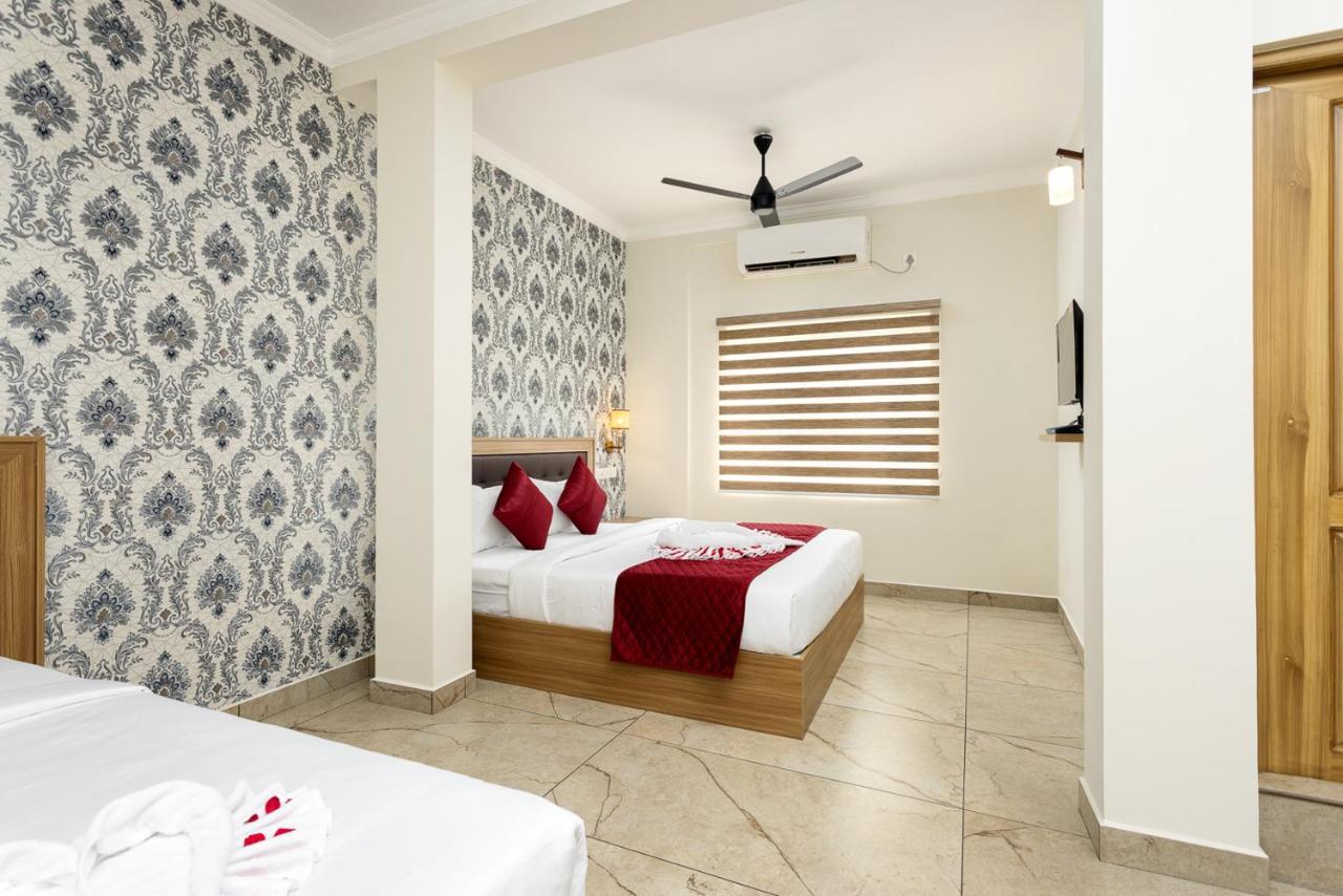 Esaa Airport Hotel Kochi Exteriör bild
