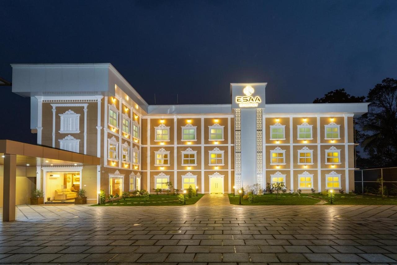 Esaa Airport Hotel Kochi Exteriör bild
